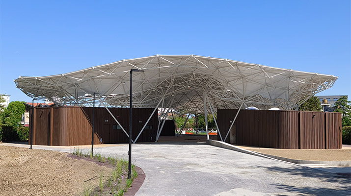 Copertura polifuzionale all’interno del parco urbano termale di Abano Terme (PD) - Mero Italiana